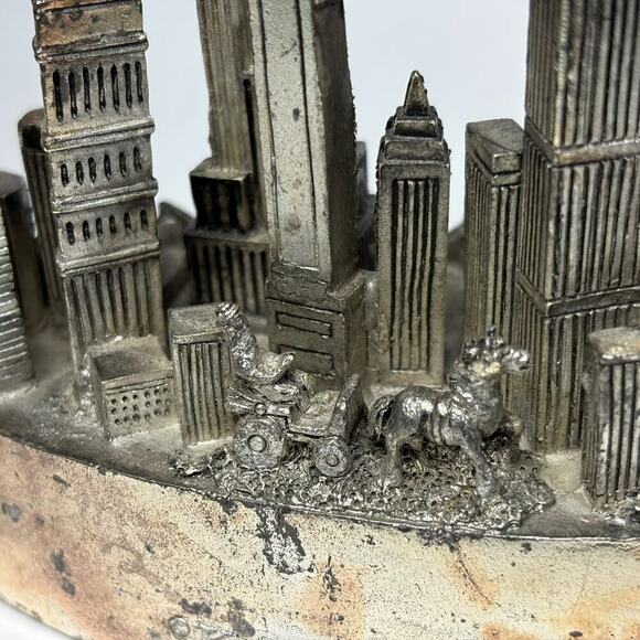 NYC Bldgs Statue Of Liberty World Trade Center NEW YORK Skyline Souvenir AS IS! - Picture 7 of 10